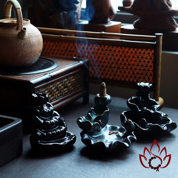 Thác Khói Trầm Hương